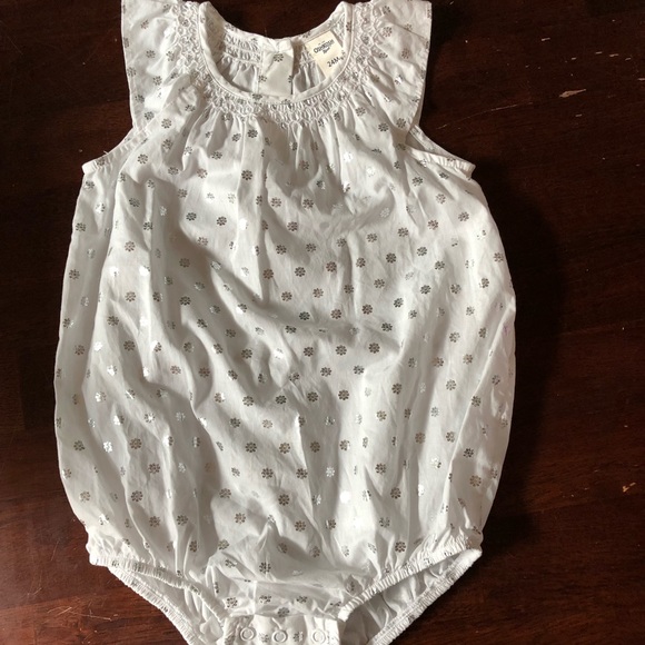OshKosh B'gosh Other - NWOT-adorable white and silver onesie 24 months